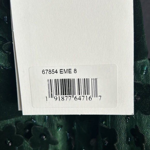 Mac Duggal 67854 NWT EMBELLISHED BUTTERFLY SLEEVE VELVET HEM MIDI DRESS - Picture 9 of 12